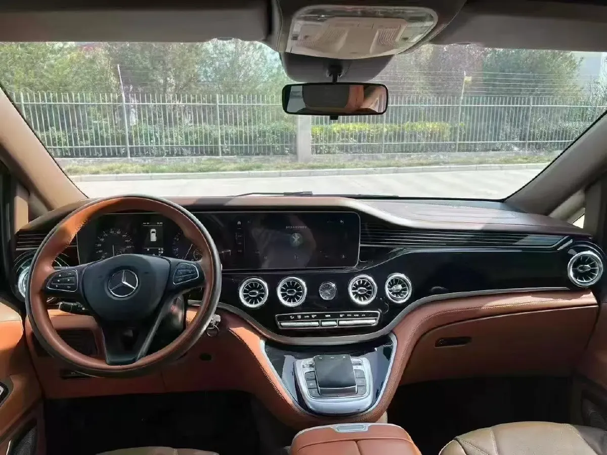 2023 Mercedes-Benz Vito 2.0T 211HP L4 9AT,autocango,china used car exporter,china ev exporter,chinese used car exporter,chinese used ev exporter