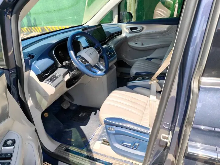 2021 Roewe iMAX8 2.0T 234HP L4 8AT,autocango,china used car exporter,china ev exporter,chinese used car exporter,chinese used ev exporter