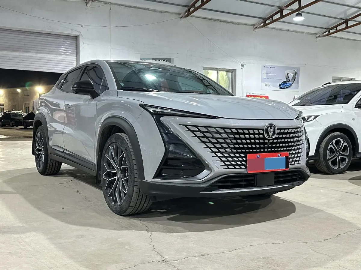 2022 ChangAn UNI-T 1.5T 188HP L4 7DCT,autocango,china used car exporter,china ev exporter,chinese used car exporter,chinese used ev exporter