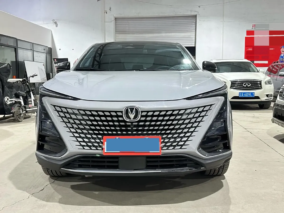 2022 ChangAn UNI-T 1.5T 188HP L4 7DCT,autocango,china used car exporter,china ev exporter,chinese used car exporter,chinese used ev exporter