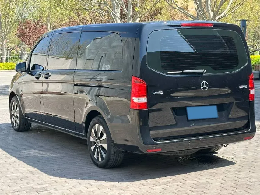 2021 Mercedes-Benz Vito 2.0T 211HP L4 9AT,autocango,china used car exporter,china ev exporter,chinese used car exporter,chinese used ev exporter
