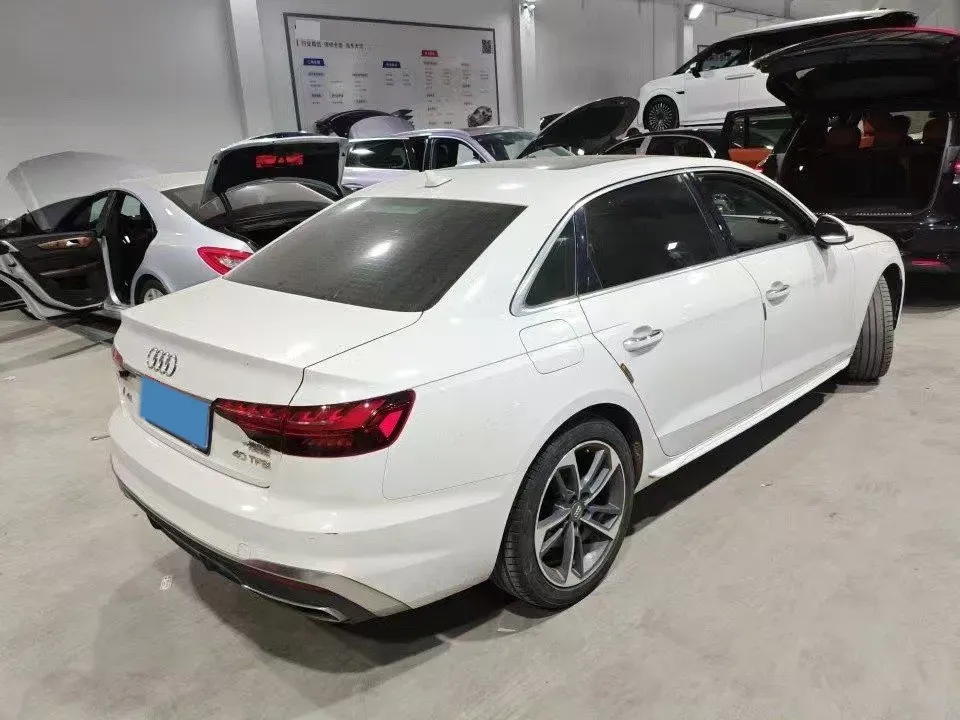 2020 Audi A4L 2.0T 190HP L4 7DCT,autocango,china used car exporter,china ev exporter,chinese used car exporter,chinese used ev exporter