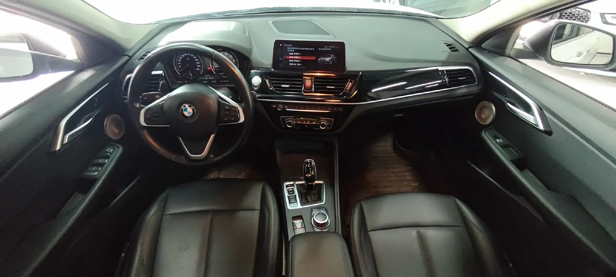 2021 BMW 1 Series 1.5T 140HP L3 7DCT,autocango,china used car exporter,china ev exporter,chinese used car exporter,chinese used ev exporter