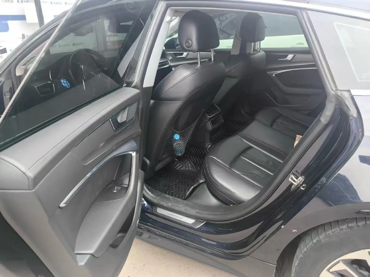 2021 Audi A7 2.0T 245HP L4 7DCT,autocango,china used car exporter,china ev exporter,chinese used car exporter,chinese used ev exporter