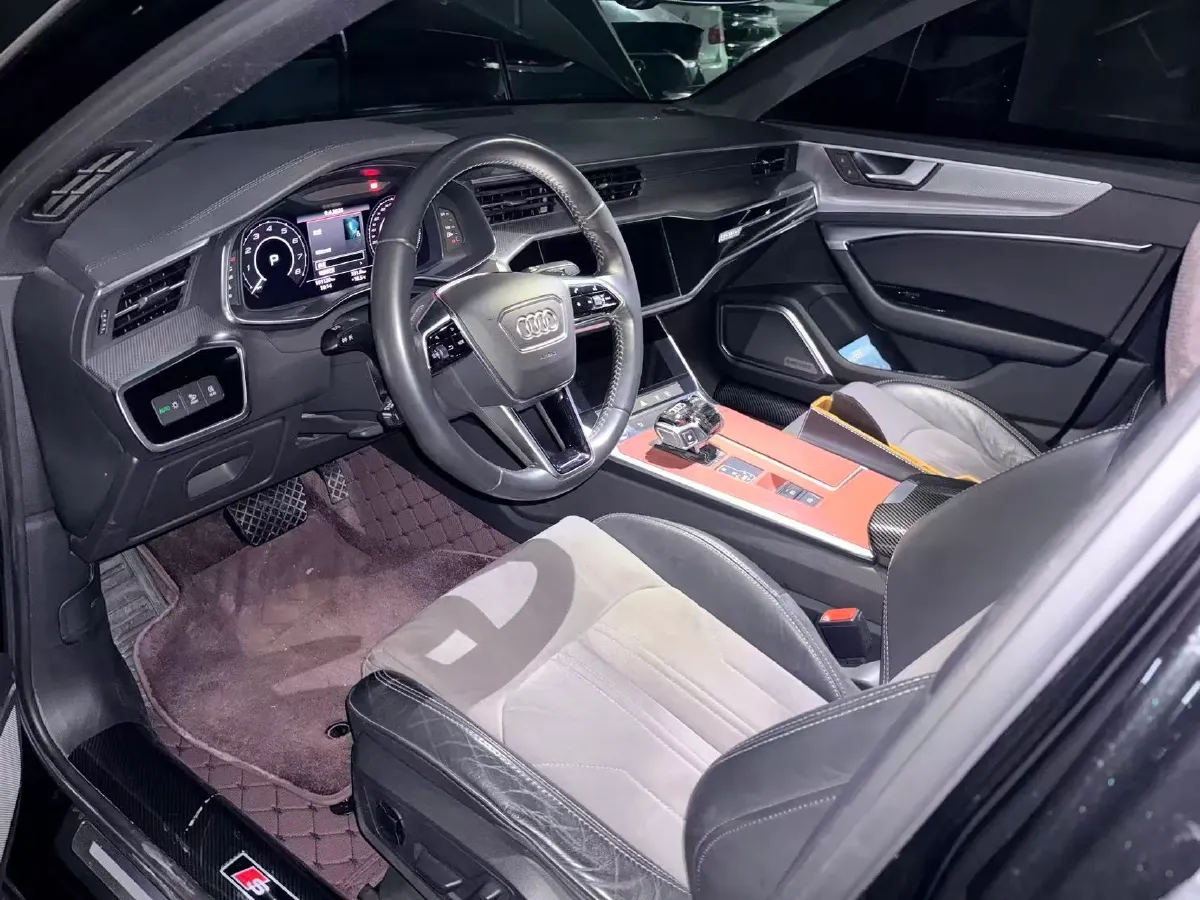 2019 Audi A6L 2.0T 190HP L4 7DCT,autocango,china used car exporter,china ev exporter,chinese used car exporter,chinese used ev exporter