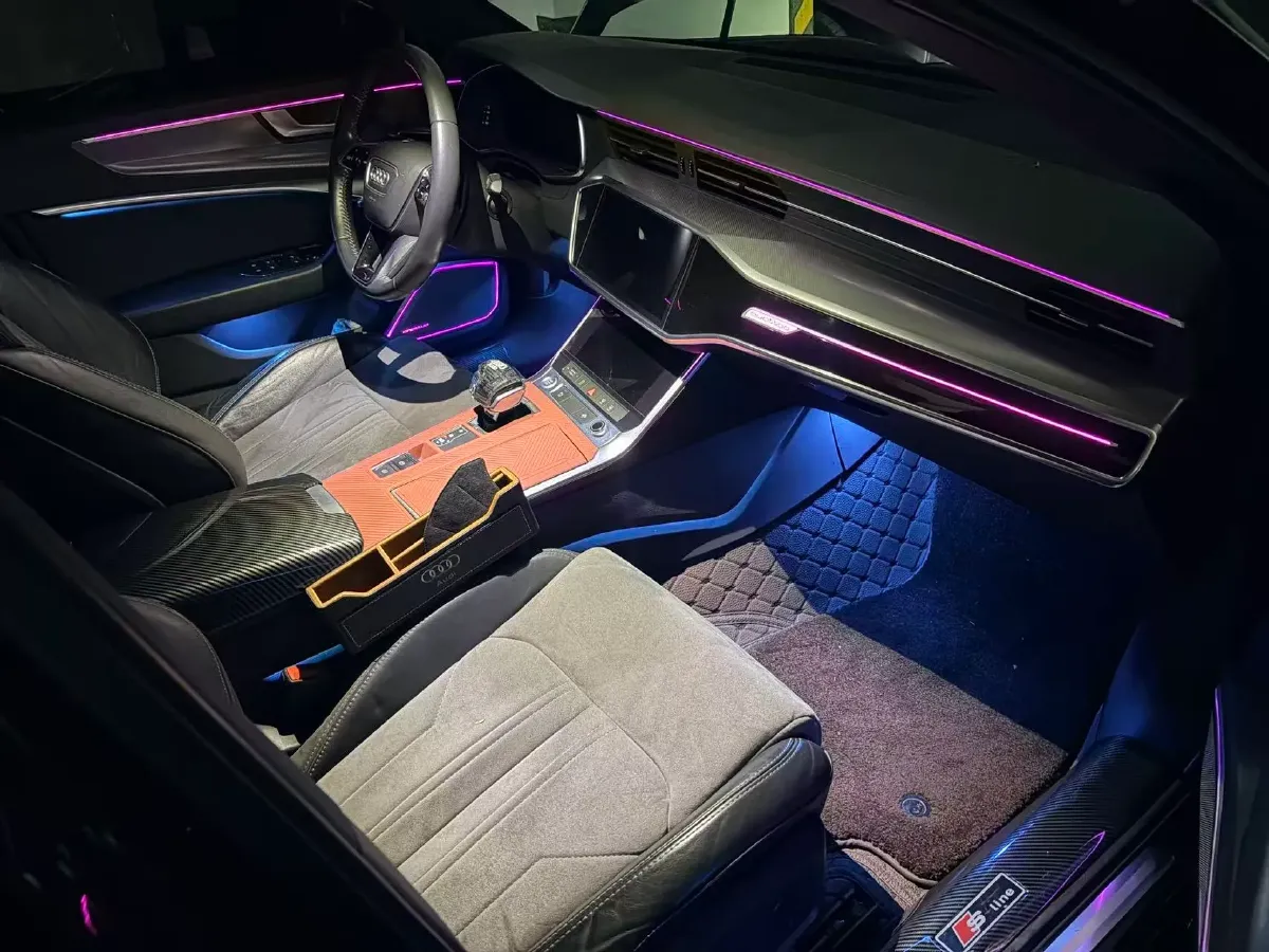 2019 Audi A6L 2.0T 190HP L4 7DCT,autocango,china used car exporter,china ev exporter,chinese used car exporter,chinese used ev exporter