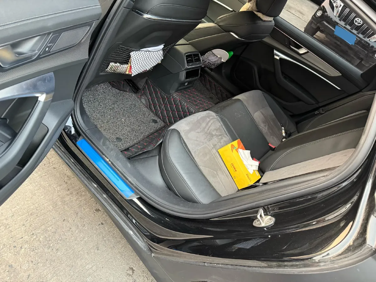 2020 Audi A6L 2.0T 224HP L4 7DCT,autocango,china used car exporter,china ev exporter,chinese used car exporter,chinese used ev exporter