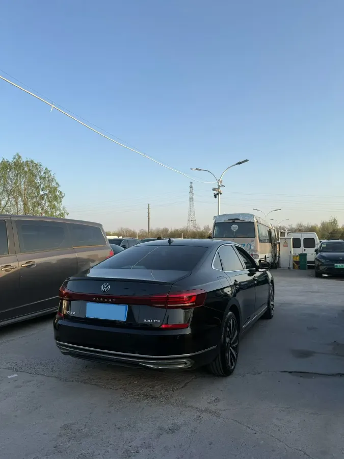 2023 Volkswagen Passat 2.0T 186HP L4 7DCT,autocango,china used car exporter,china ev exporter,chinese used car exporter,chinese used ev exporter