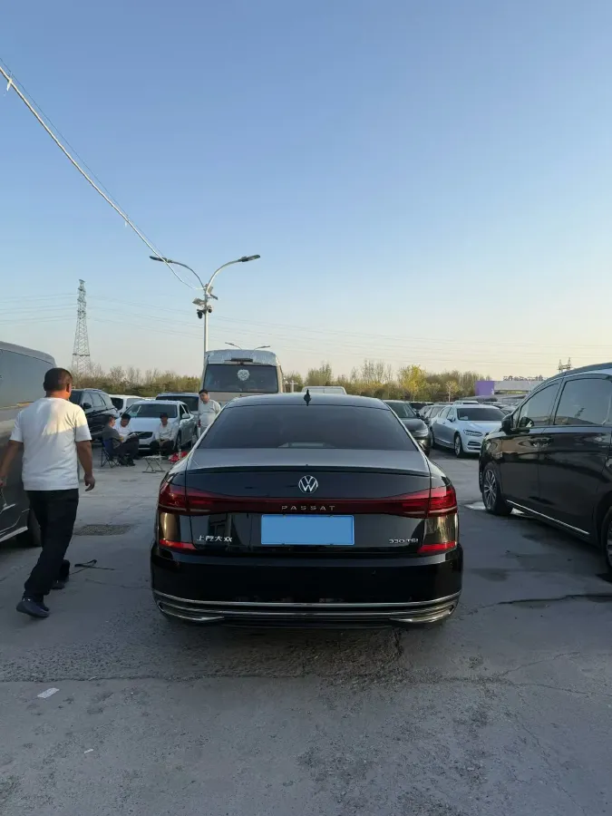 2023 Volkswagen Passat 2.0T 186HP L4 7DCT,autocango,china used car exporter,china ev exporter,chinese used car exporter,chinese used ev exporter
