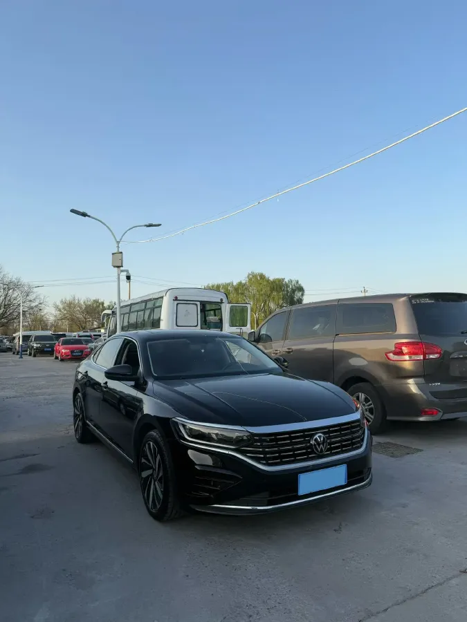 2023 Volkswagen Passat 2.0T 186HP L4 7DCT,autocango,china used car exporter,china ev exporter,chinese used car exporter,chinese used ev exporter