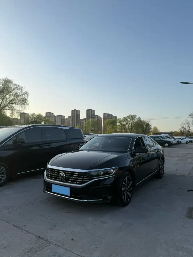 2023 Volkswagen Passat 2.0T 186HP L4 7DCT,autocango,china used car exporter,china ev exporter,chinese used car exporter,chinese used ev exporter