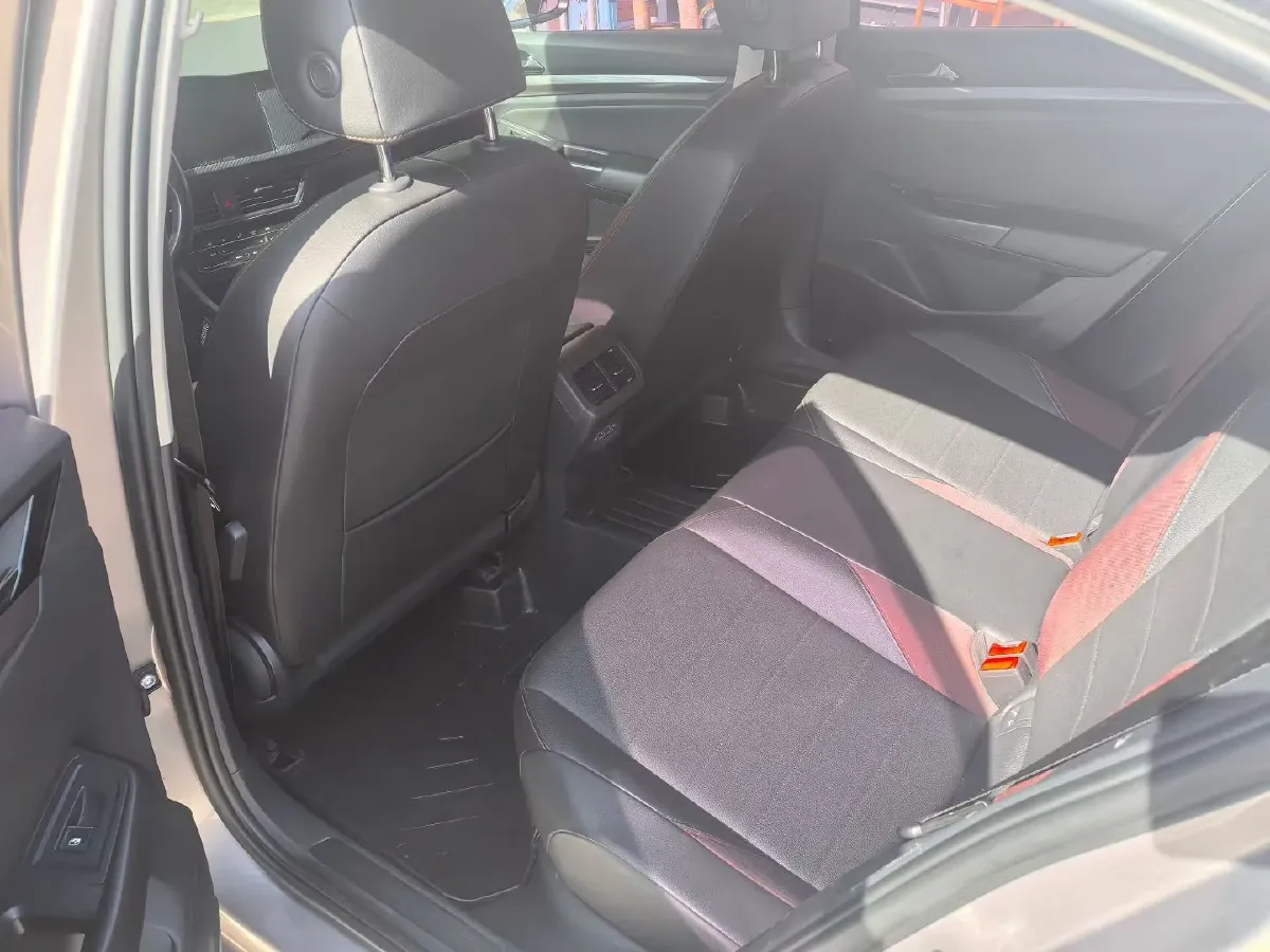 2020 Volkswagen Bora 1.5L 113HP L4 6AT,autocango,china used car exporter,china ev exporter,chinese used car exporter,chinese used ev exporter