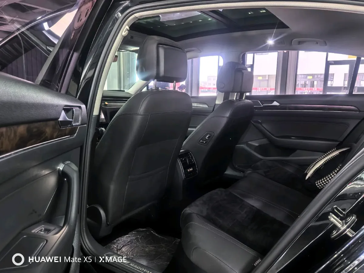 2018 Volkswagen Magotan 1.8T 180HP L4 7DCT,autocango,china used car exporter,china ev exporter,chinese used car exporter,chinese used ev exporter