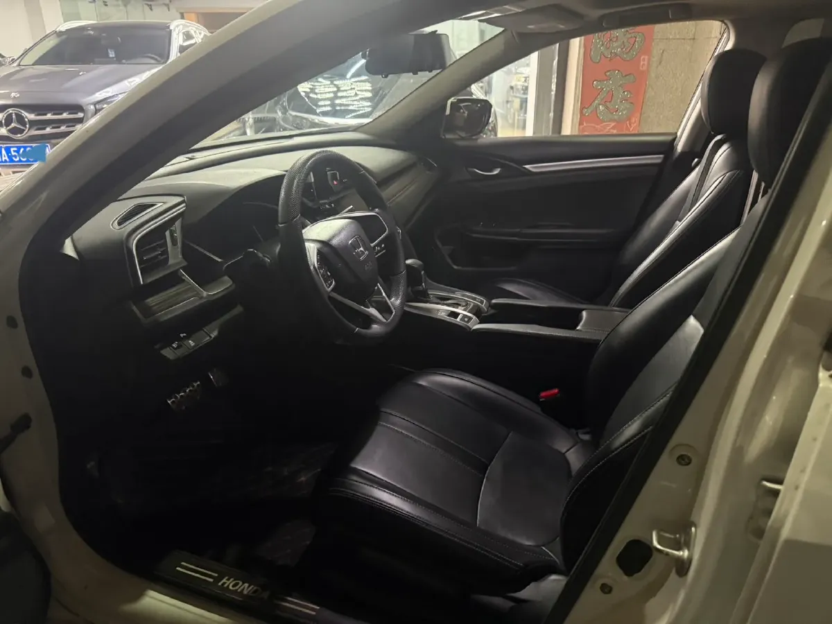 2019 Honda Civic 1.5T 177HP L4 CVT,autocango,china used car exporter,china ev exporter,chinese used car exporter,chinese used ev exporter