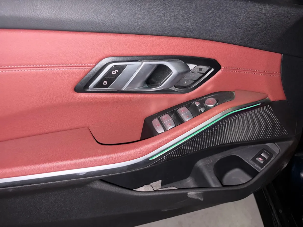 2023 BMW 3 Series 2.0T 184HP L4 8AT,autocango,china used car exporter,china ev exporter,chinese used car exporter,chinese used ev exporter