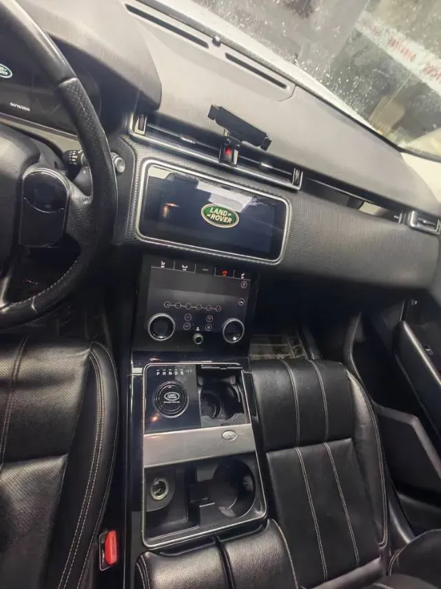 2018 Land Rover Range Rover Velar 2.0T 300HP L4 8AT,autocango,china used car exporter,china ev exporter,chinese used car exporter,chinese used ev exporter