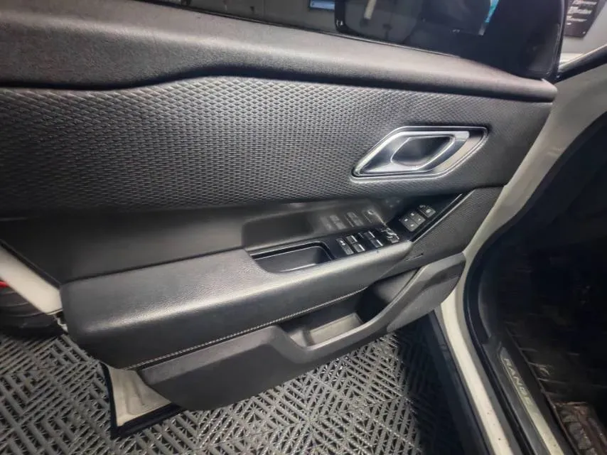 2018 Land Rover Range Rover Velar 2.0T 300HP L4 8AT,autocango,china used car exporter,china ev exporter,chinese used car exporter,chinese used ev exporter