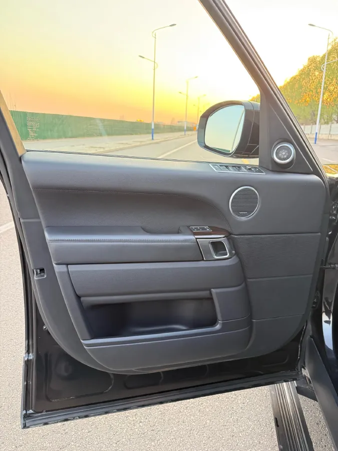 2017 Land Rover Range Rover 3.0T 381HP V6 8AT,autocango,china used car exporter,china ev exporter,chinese used car exporter,chinese used ev exporter