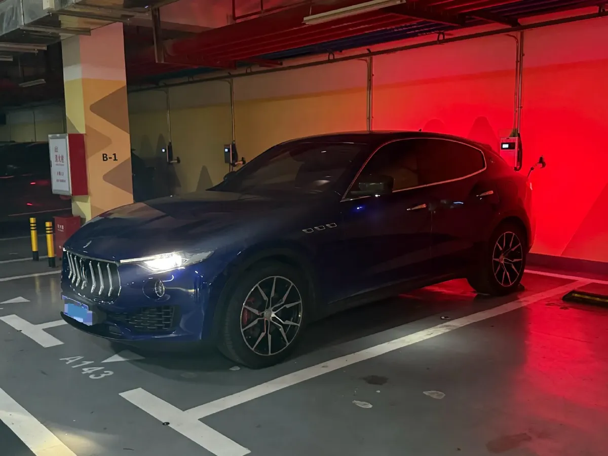 2018 Jaguar XJ 3.0T 340HP V6 8AT,autocango,china used car exporter,china ev exporter,chinese used car exporter,chinese used ev exporter