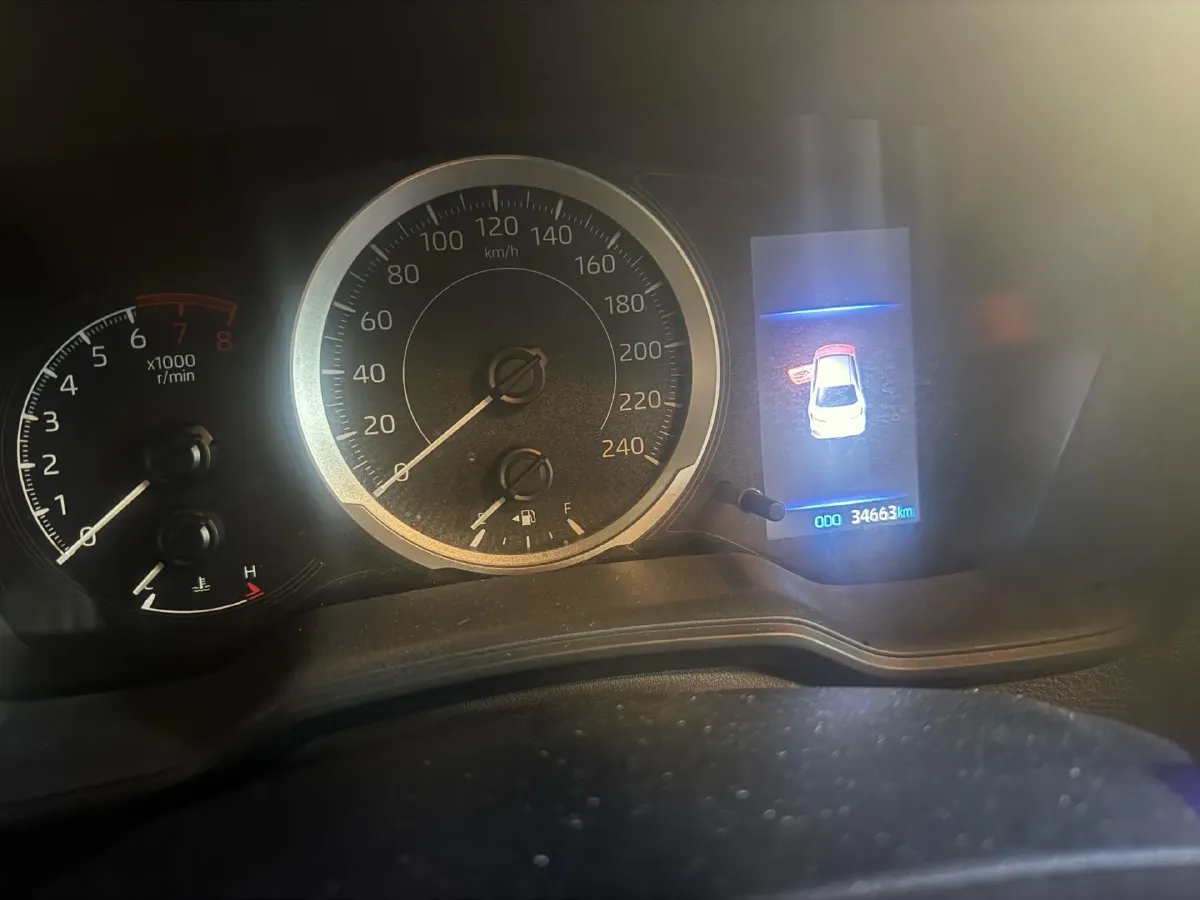 2021 Toyota Corolla 1.2T 116HP L4 CVT,autocango,china used car exporter,china ev exporter,chinese used car exporter,chinese used ev exporter