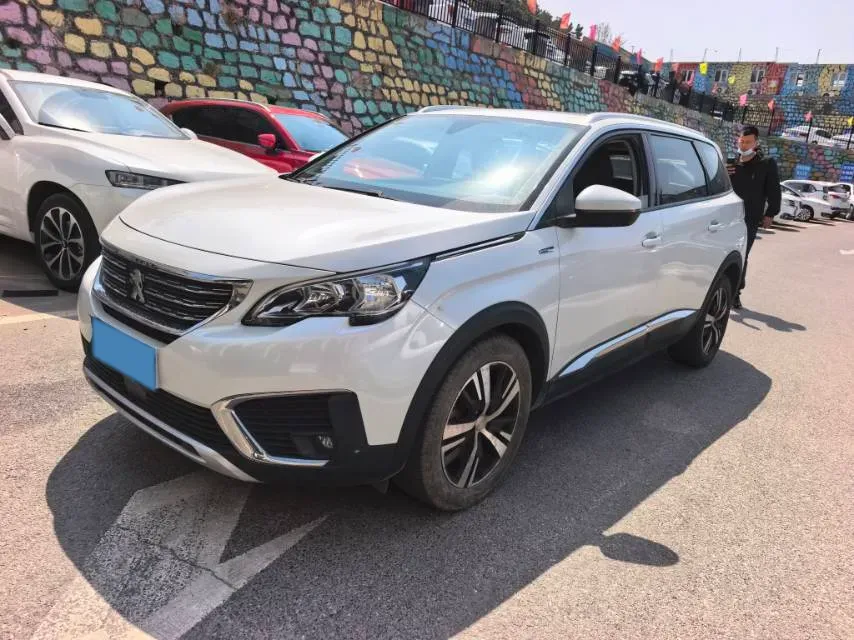 2017 Peugeot 5008 1.8T 204HP L4 6AT,autocango,china used car exporter,china ev exporter,chinese used car exporter,chinese used ev exporter