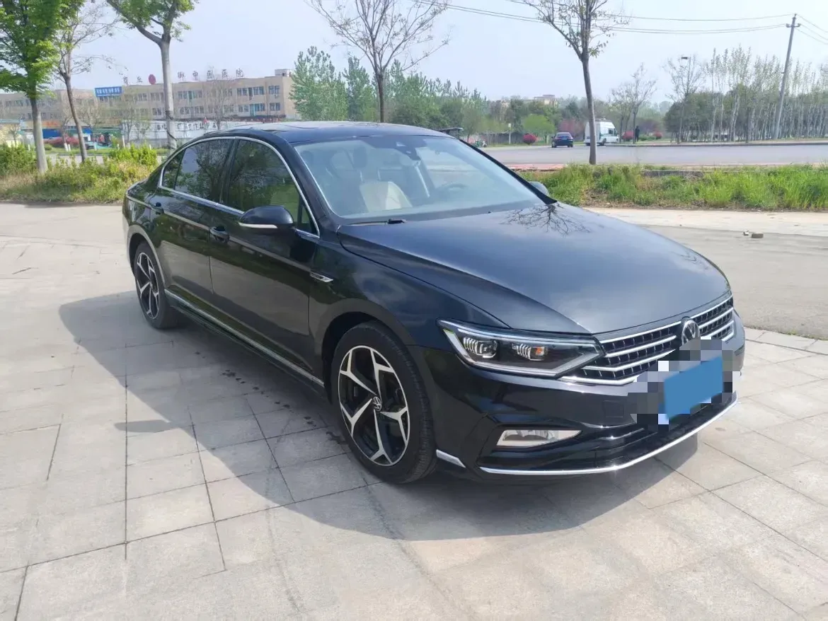 2023 Volkswagen Magotan 2.0T 186HP L4 7DCT,autocango,china used car exporter,china ev exporter,chinese used car exporter,chinese used ev exporter