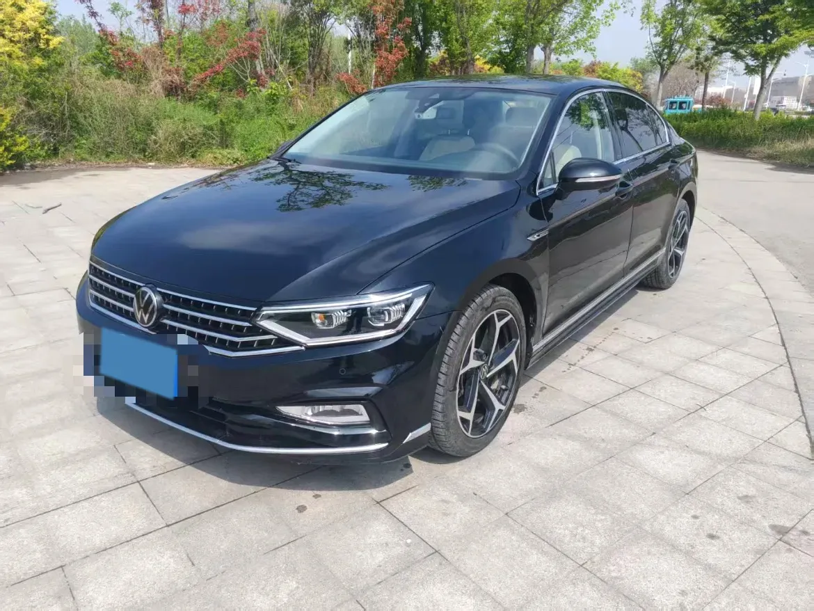 2023 Volkswagen Magotan 2.0T 186HP L4 7DCT,autocango,china used car exporter,china ev exporter,chinese used car exporter,chinese used ev exporter