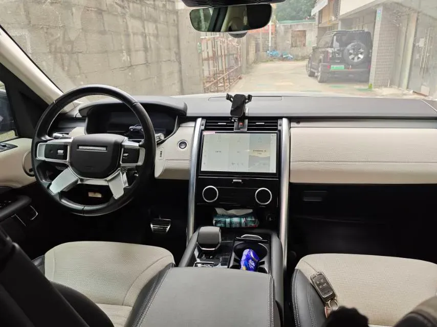 2021 Land Rover Discovery 3.0T 360HP L6 8AT,autocango,china used car exporter,china ev exporter,chinese used car exporter,chinese used ev exporter