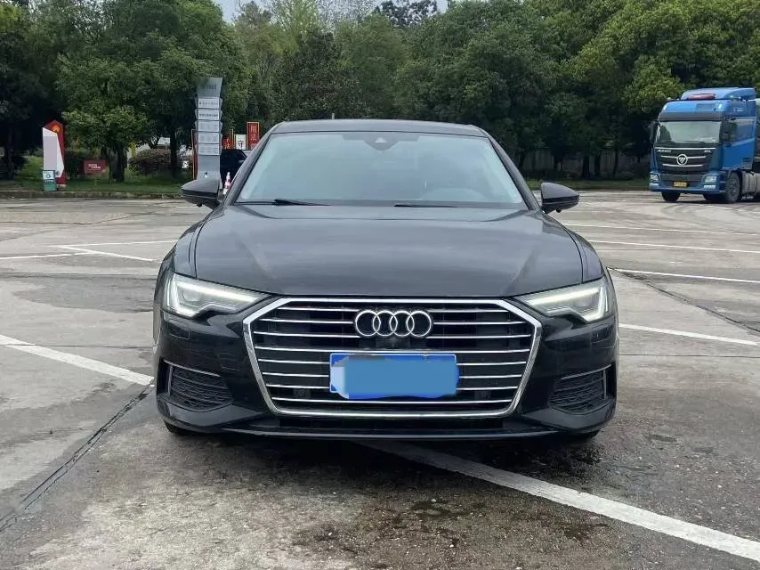 2021 Audi A6L 2.0T 190HP L4 7DCT,autocango,china used car exporter,china ev exporter,chinese used car exporter,chinese used ev exporter
