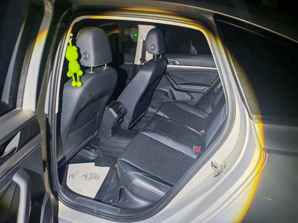 2021 Volkswagen Lavida 1.5L 113HP L4 6AT,autocango,china used car exporter,china ev exporter,chinese used car exporter,chinese used ev exporter