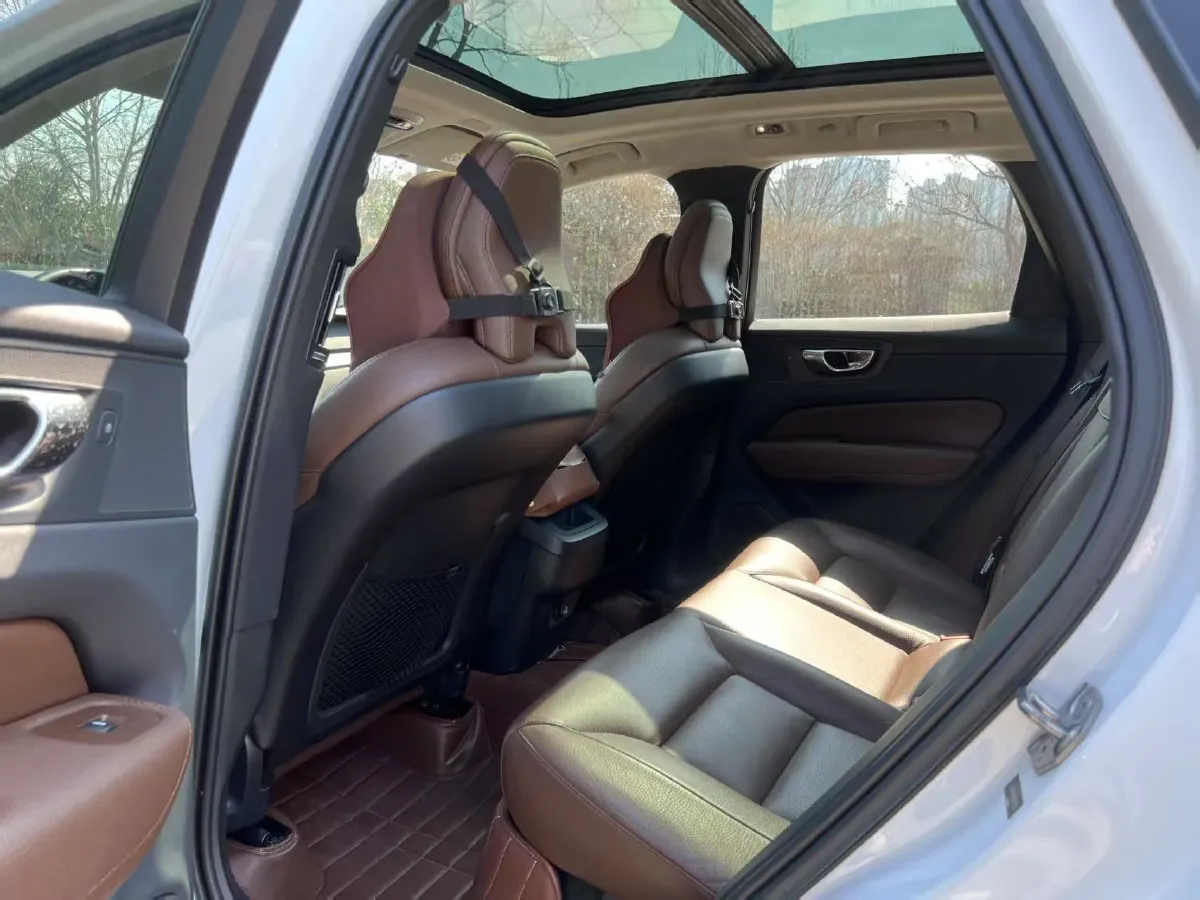 2019 Jeep Wrangler 2.0T 266HP L4 8AT,autocango,china used car exporter,china ev exporter,chinese used car exporter,chinese used ev exporter