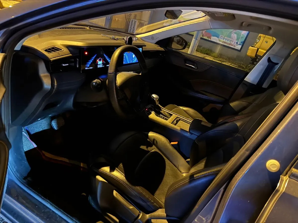 2023 Roewe i5 1.5L 129HP L4 CVT,autocango,china used car exporter,china ev exporter,chinese used car exporter,chinese used ev exporter