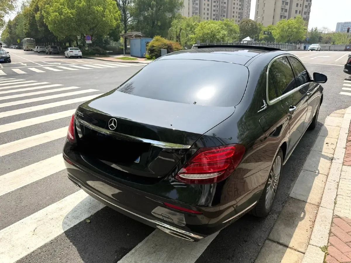 2020 Mercedes-Benz E Class 2.0T 258HP L4 9AT,autocango,china used car exporter,china ev exporter,chinese used car exporter,chinese used ev exporter