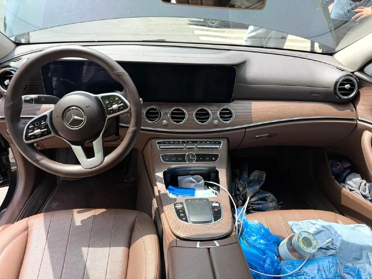 2020 Mercedes-Benz E Class 2.0T 258HP L4 9AT,autocango,china used car exporter,china ev exporter,chinese used car exporter,chinese used ev exporter