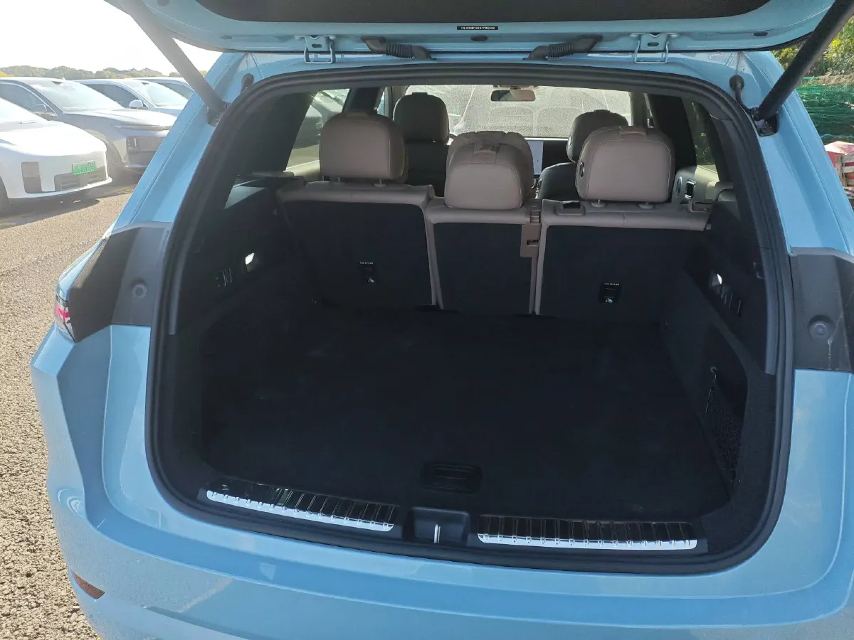 2025 Li L7 Range Extended 154HP REEV,autocango,china used car exporter,china ev exporter,chinese used car exporter,chinese used ev exporter