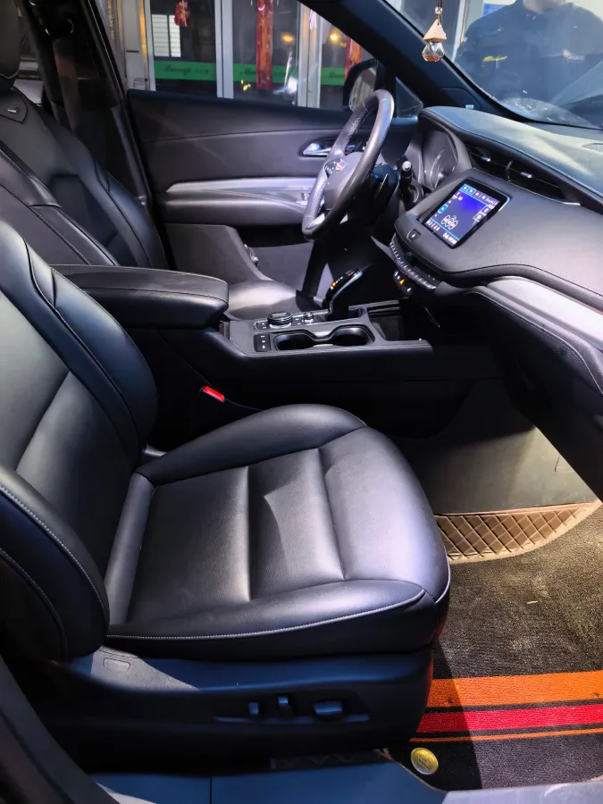 2020 Cadillac XT4 2.0T 241HP L4 9AT,autocango,china used car exporter,china ev exporter,chinese used car exporter,chinese used ev exporter