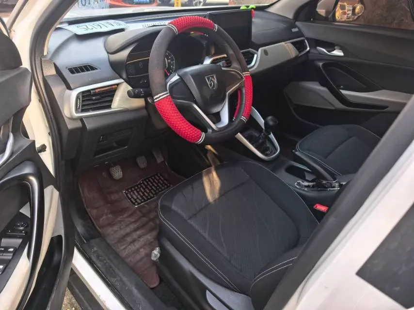 2019 WuLing HongGuang 1.5L 99HP L4 6MT,autocango,china used car exporter,china ev exporter,chinese used car exporter,chinese used ev exporter