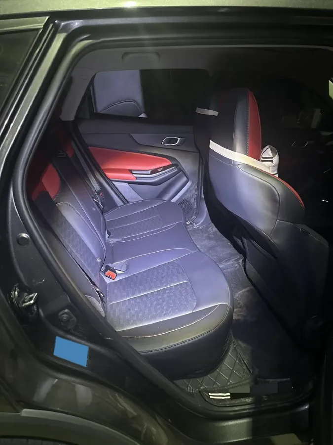 2022 ChangAn Oshan X7 Plus 1.5T 188HP L4 7DCT,autocango,china used car exporter,china ev exporter,chinese used car exporter,chinese used ev exporter