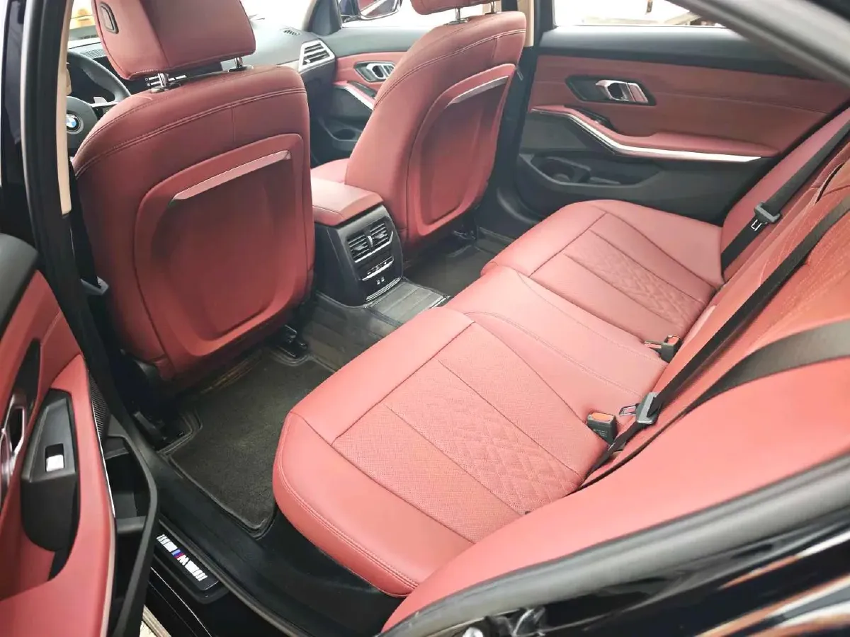 2025 BMW 3 Series 2.0T 184HP L4 8AT,autocango,china used car exporter,china ev exporter,chinese used car exporter,chinese used ev exporter