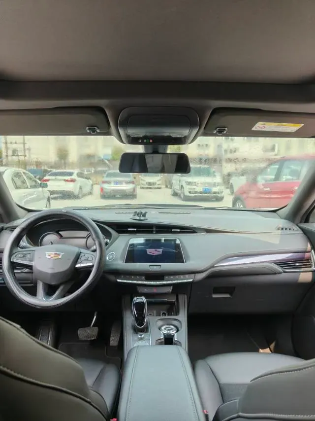 2022 Cadillac XT4 2.0T 237HP L4 9AT,autocango,china used car exporter,china ev exporter,chinese used car exporter,chinese used ev exporter