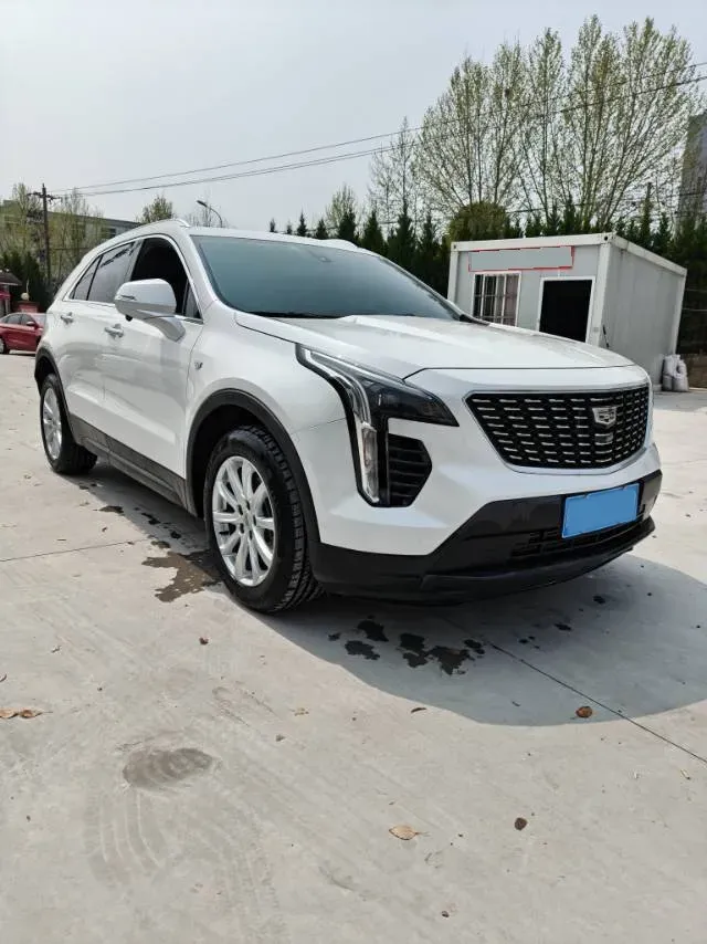 2022 Cadillac XT4 2.0T 237HP L4 9AT,autocango,china used car exporter,china ev exporter,chinese used car exporter,chinese used ev exporter