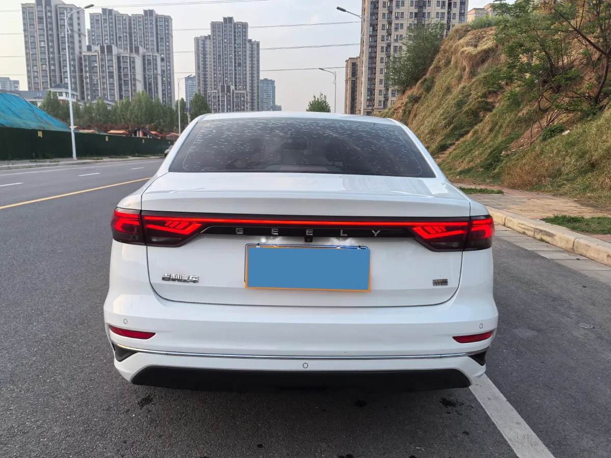 2022 Geely Emgrand 1.5L 114HP L4 CVT,autocango,china used car exporter,china ev exporter,chinese used car exporter,chinese used ev exporter