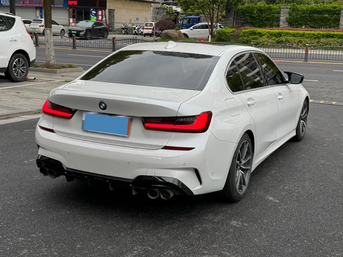 2022 BMW 3 Series 2.0T 184HP L4 8AT,autocango,china used car exporter,china ev exporter,chinese used car exporter,chinese used ev exporter