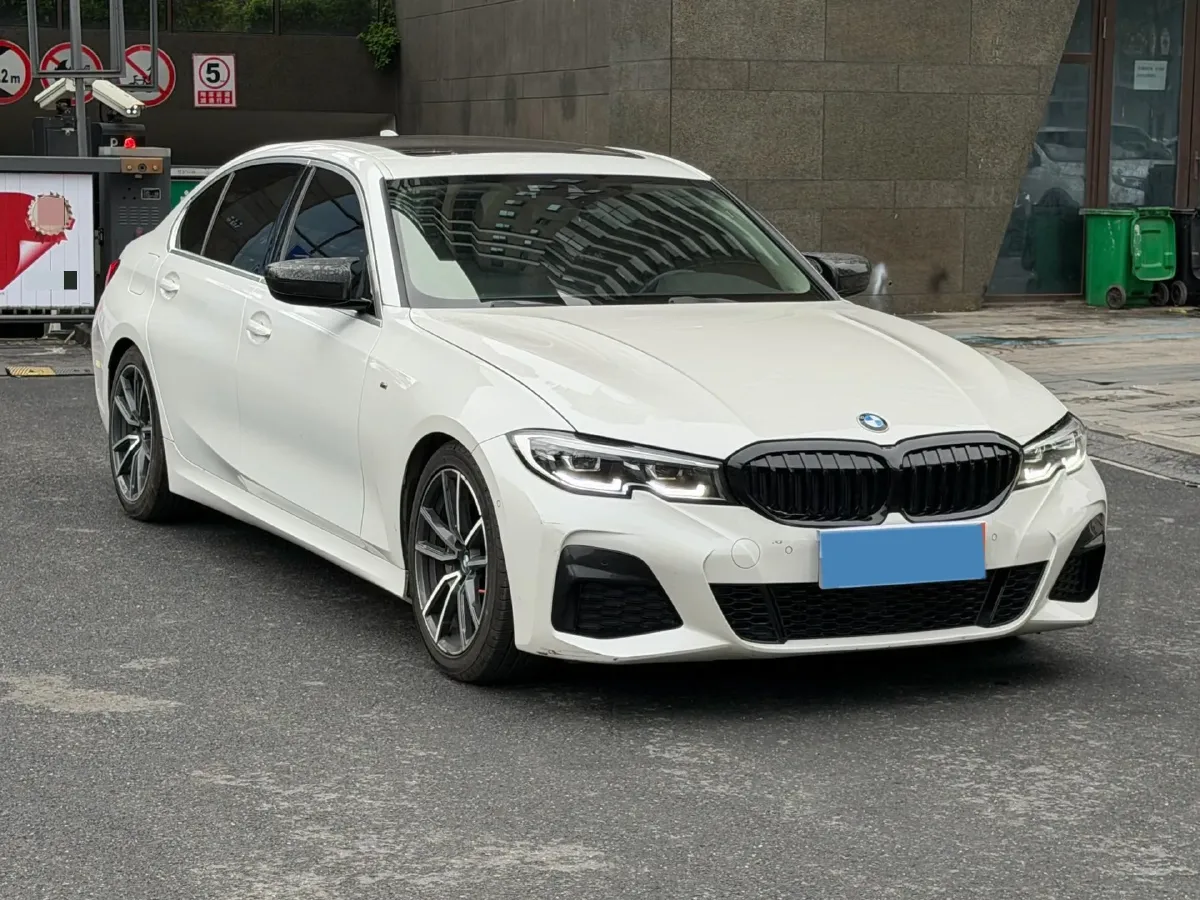 2022 BMW 3 Series 2.0T 184HP L4 8AT,autocango,china used car exporter,china ev exporter,chinese used car exporter,chinese used ev exporter