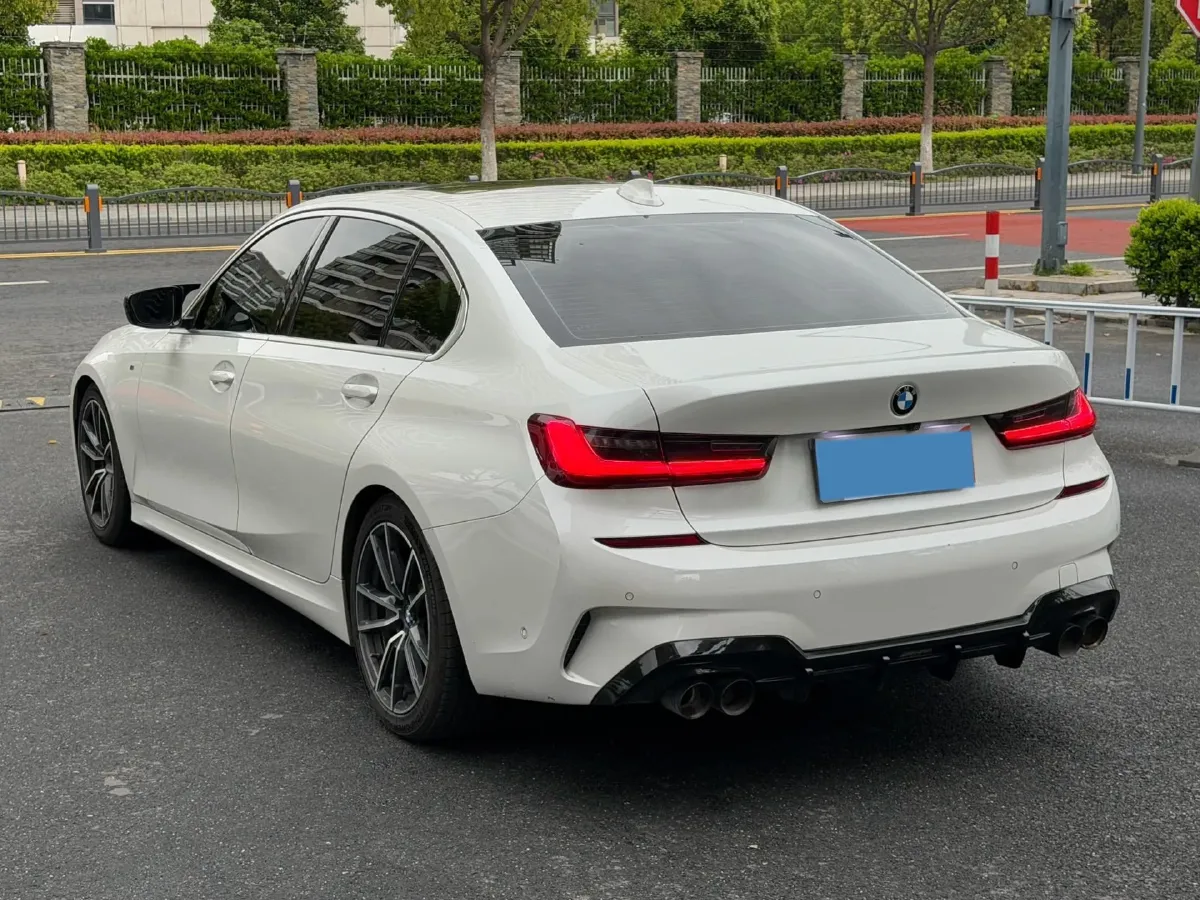 2022 BMW 3 Series 2.0T 184HP L4 8AT,autocango,china used car exporter,china ev exporter,chinese used car exporter,chinese used ev exporter
