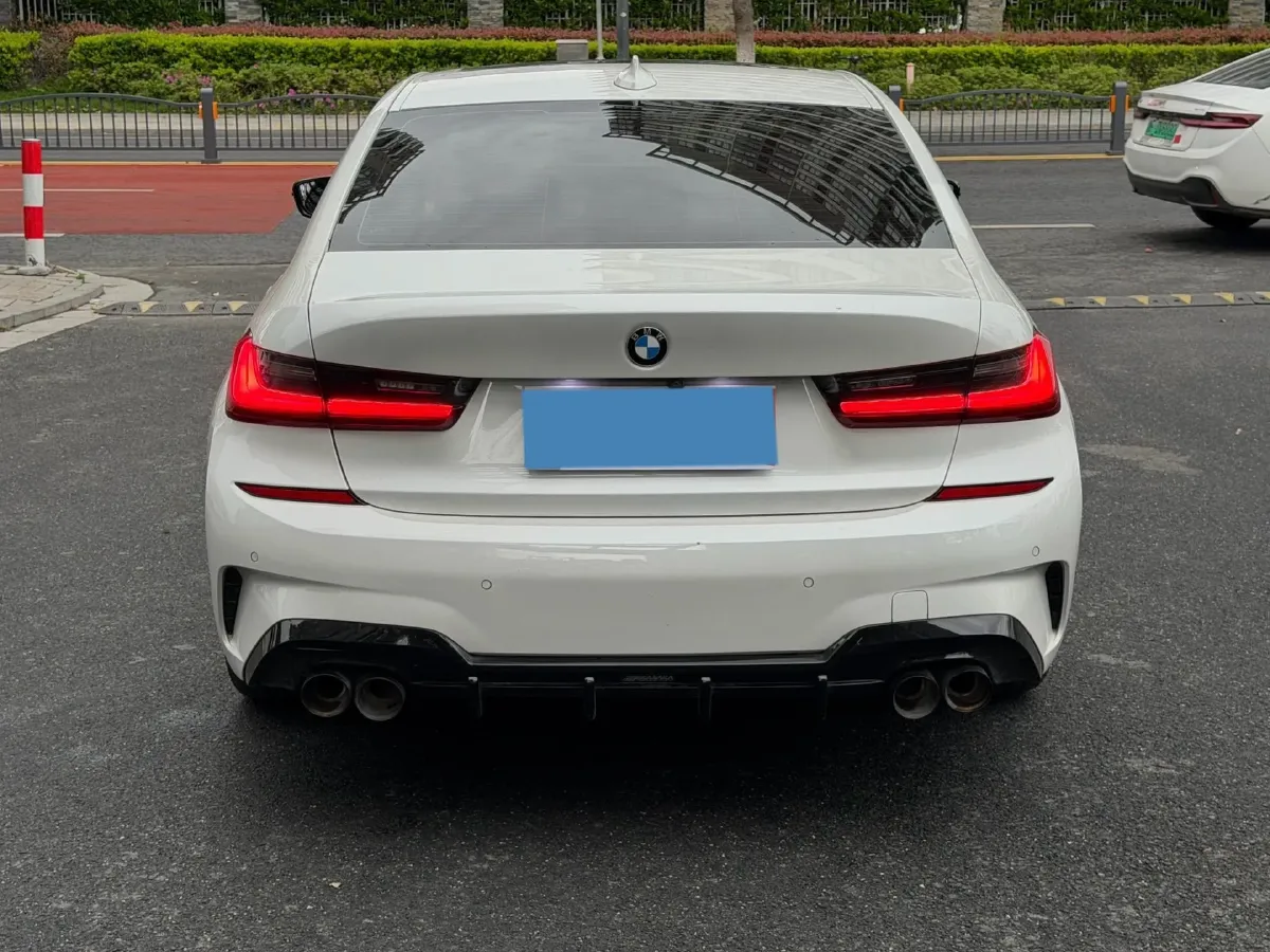 2022 BMW 3 Series 2.0T 184HP L4 8AT,autocango,china used car exporter,china ev exporter,chinese used car exporter,chinese used ev exporter