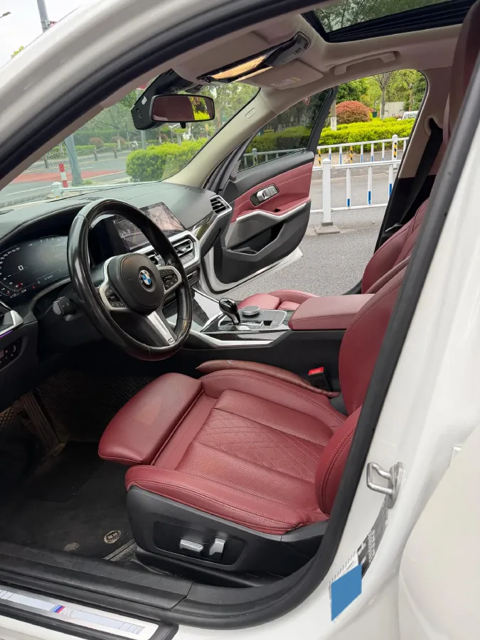 2022 BMW 3 Series 2.0T 184HP L4 8AT,autocango,china used car exporter,china ev exporter,chinese used car exporter,chinese used ev exporter