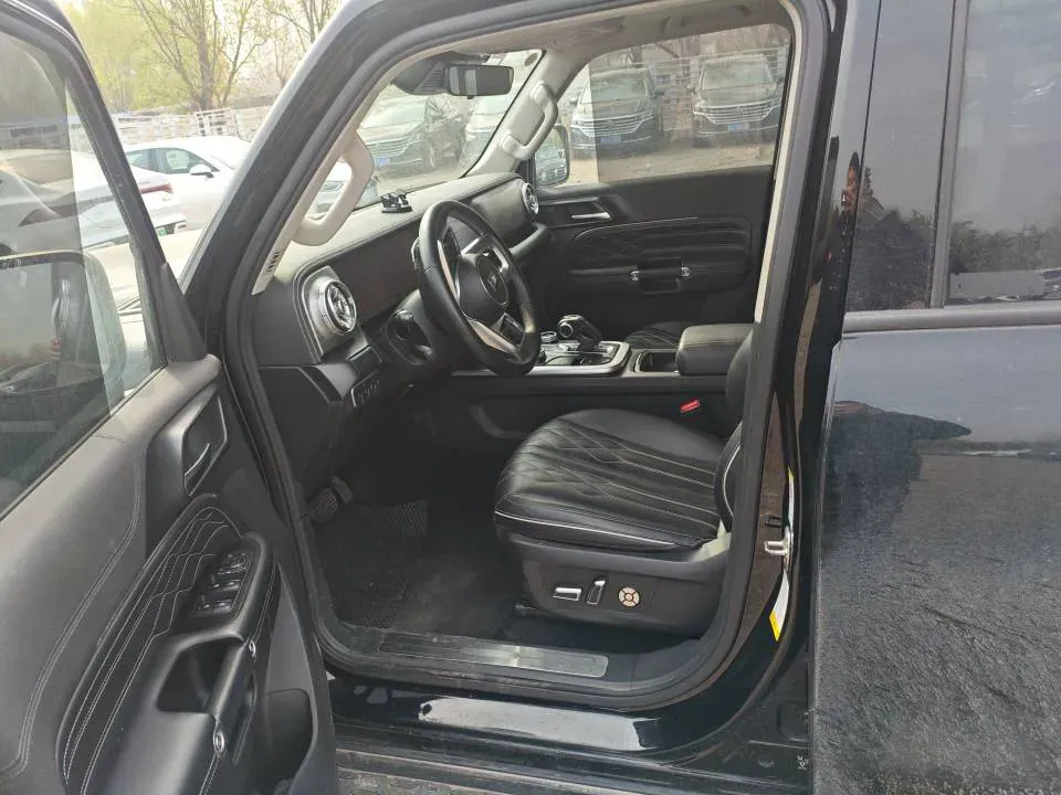 2023 Tank 300 2.0T 227HP L4 8AT,autocango,china used car exporter,china ev exporter,chinese used car exporter,chinese used ev exporter