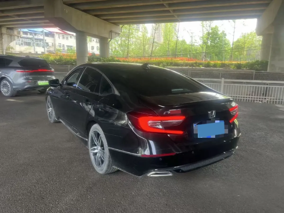 2022 Honda Accord 1.5T 194HP L4 CVT,autocango,china used car exporter,china ev exporter,chinese used car exporter,chinese used ev exporter