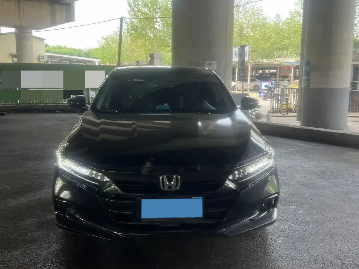 2022 Honda Accord 1.5T 194HP L4 CVT,autocango,china used car exporter,china ev exporter,chinese used car exporter,chinese used ev exporter